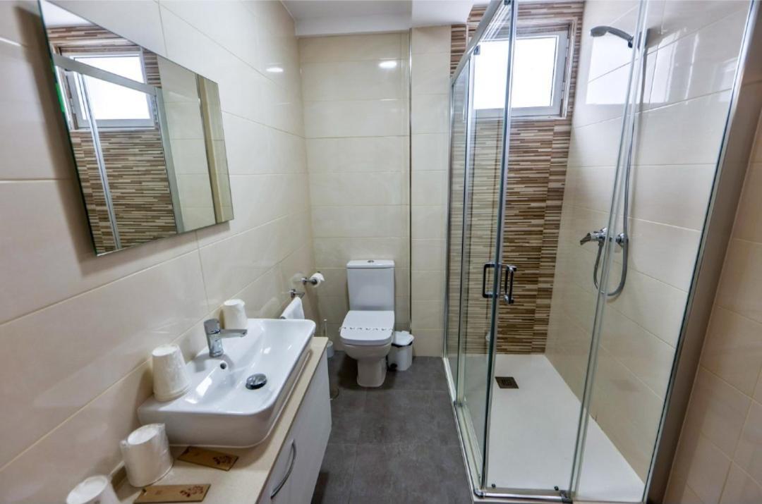 Casa De Antonio Apartment กามาริญาส ภายนอก รูปภาพ